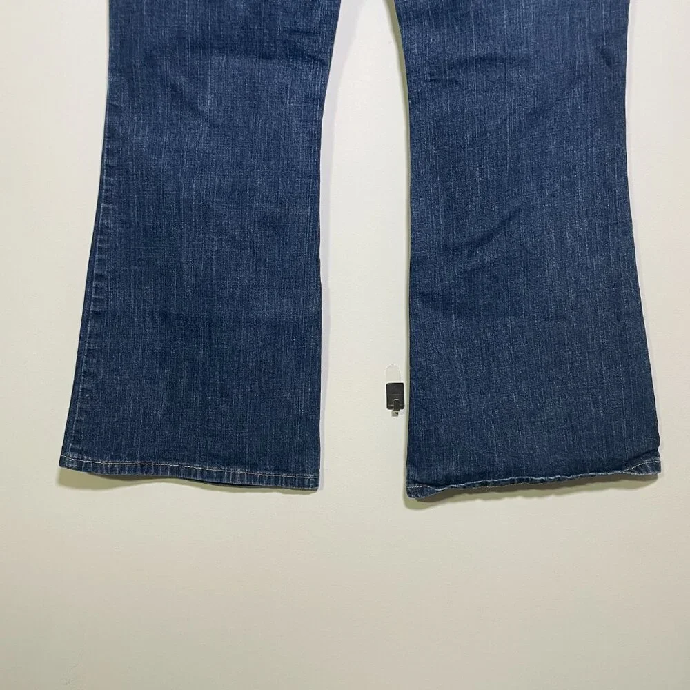 Junior Girls Arizona 'Favorite Flare' Size 17 Short Jeans - Picture 12 of 12